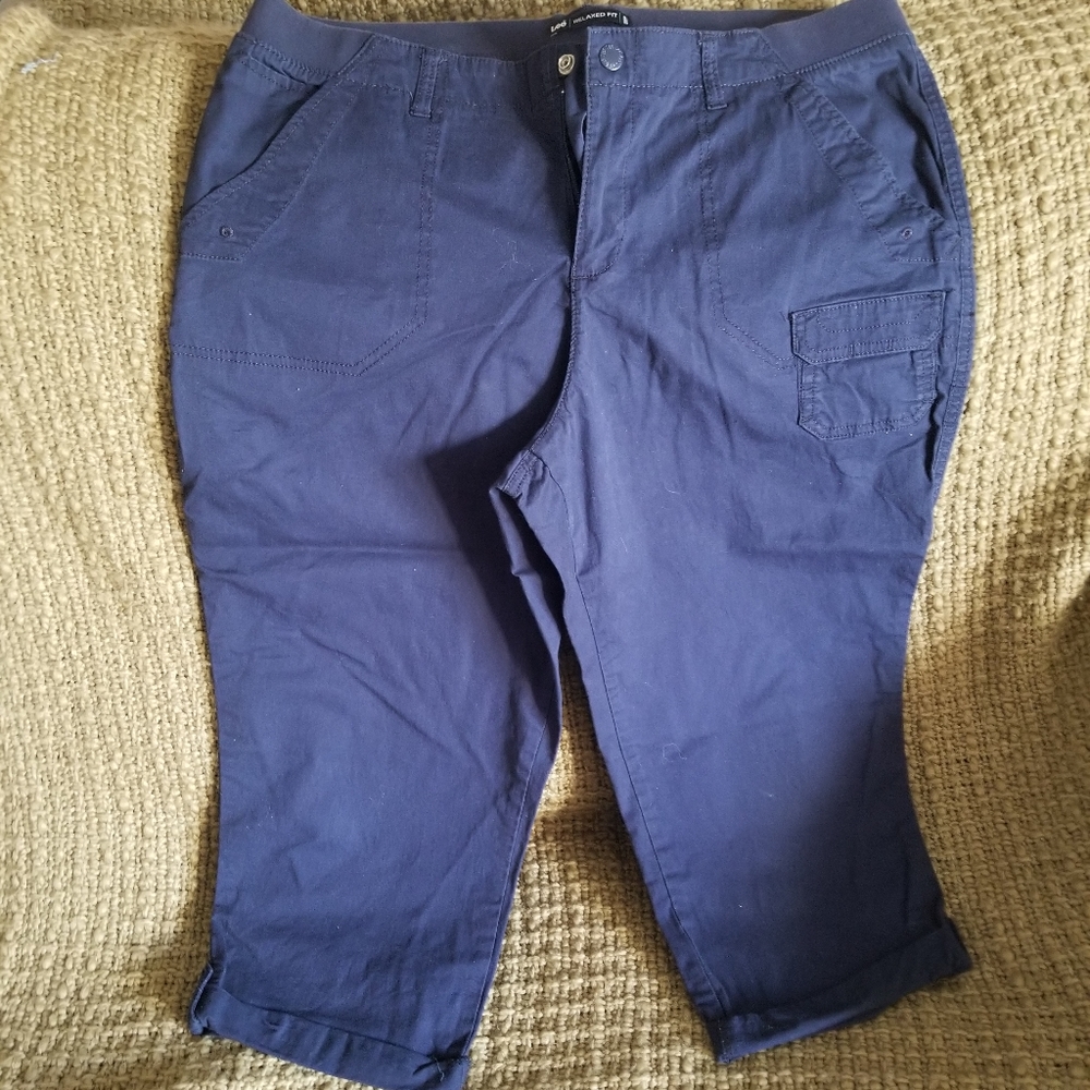 Lee Relaxed Fit Cropped Pants